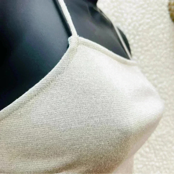 Urban Outfitters Silver Sparkle “70’s” Cropped Tie Back Halter Top Size S - Picture 5 of 13